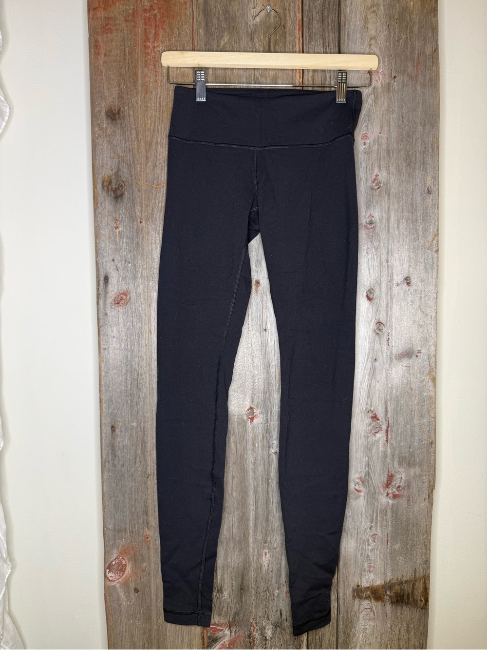 Lululemon Mid Rise Leggings Full Length Black size 4